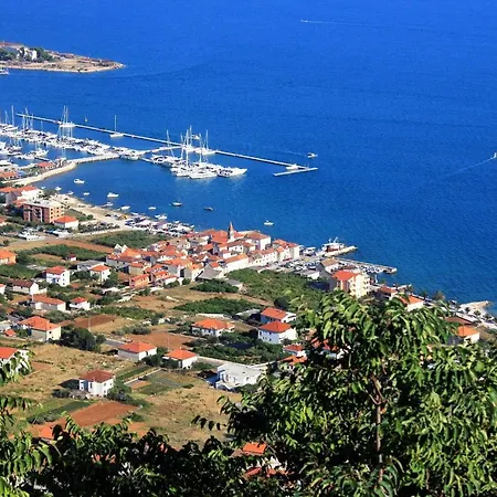 By The Sea Seget Donji, - 2029 * Τρογκίρ