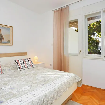 Διαμέρισμα By The Sea Seget Donji, - 2029