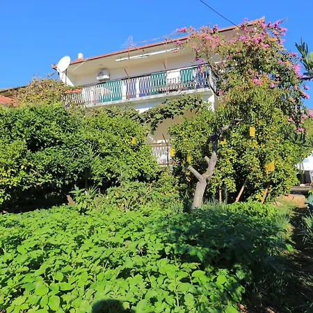 By The Sea Seget Donji, - 2029 トロギール